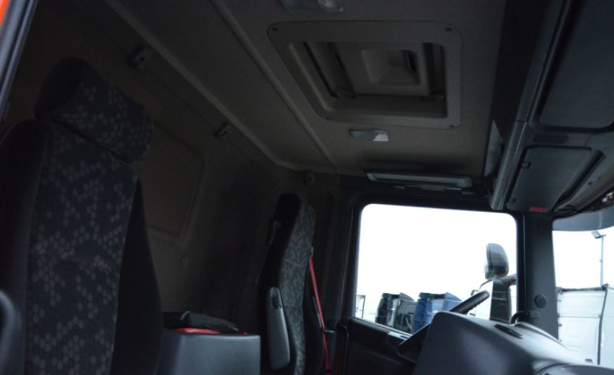 Scania P 380 zdjęcie 23