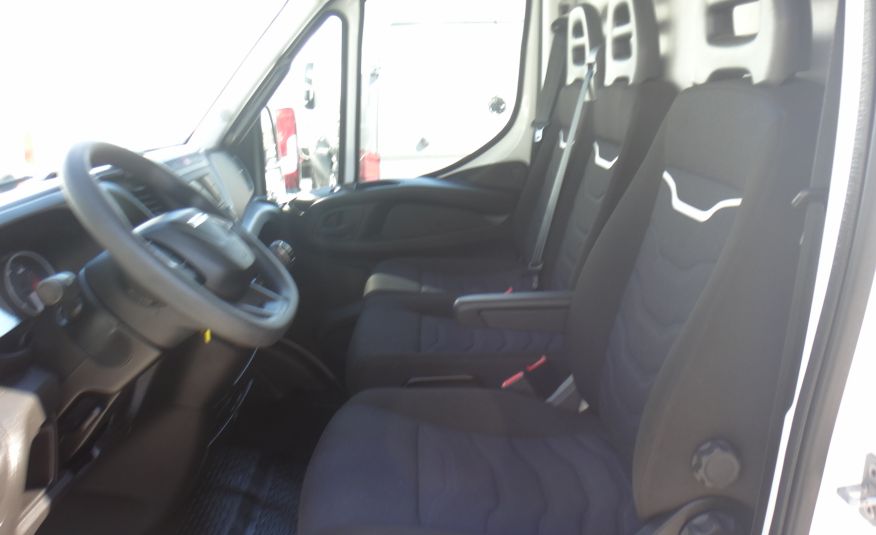 Iveco DAILY MAXI LONG 35S14 2022rok klima pdc tempomat 140KM telefon zdjęcie 11