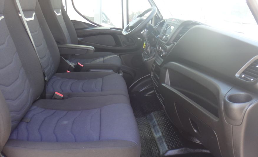 Iveco DAILY MAXI LONG 35S14 2022rok klima pdc tempomat 140KM telefon zdjęcie 12