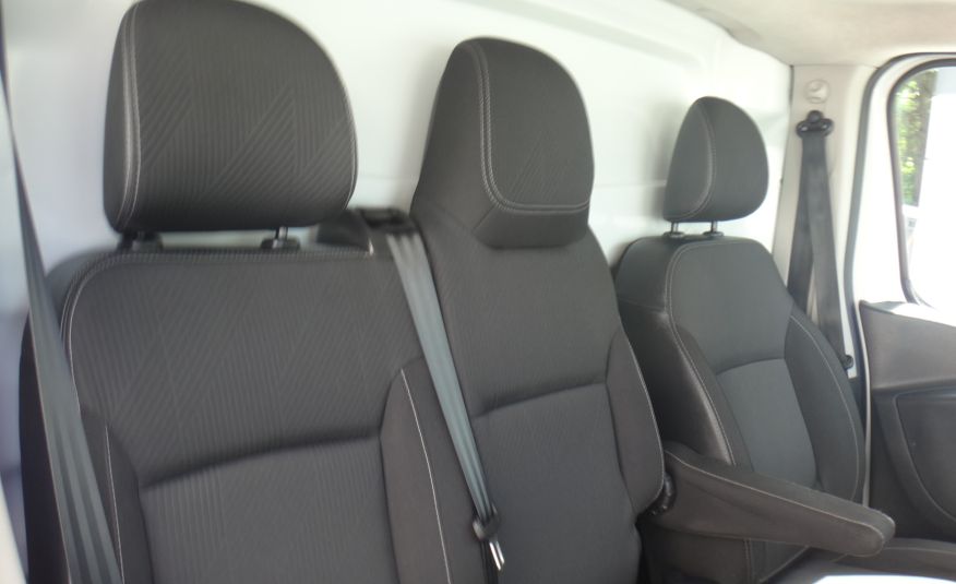 Renault LIFT TRAFIC L2H1 LONG 2021 klima LED pdc tempomat 120KM ładny zdjęcie 10