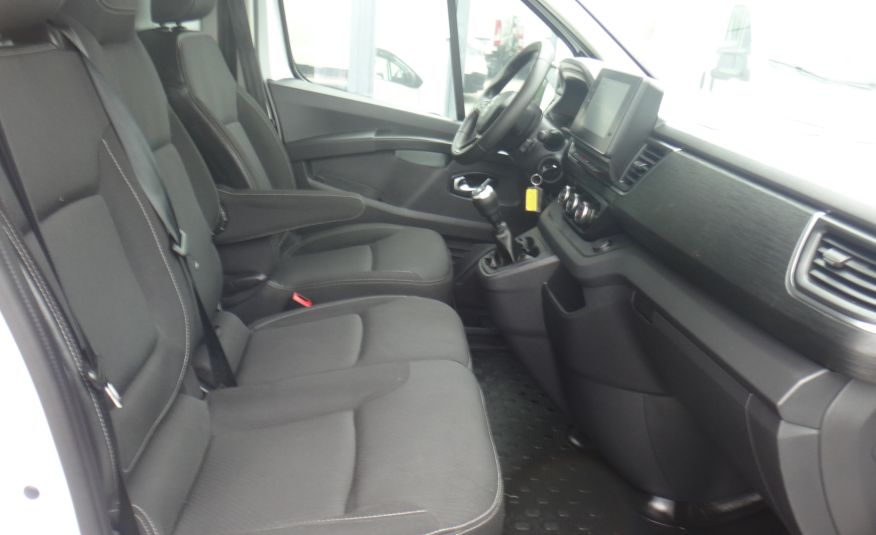 Renault L2H1 LONG 2023 klima LED navi kamera cofania 25tys km ŁADNY zdjęcie 10