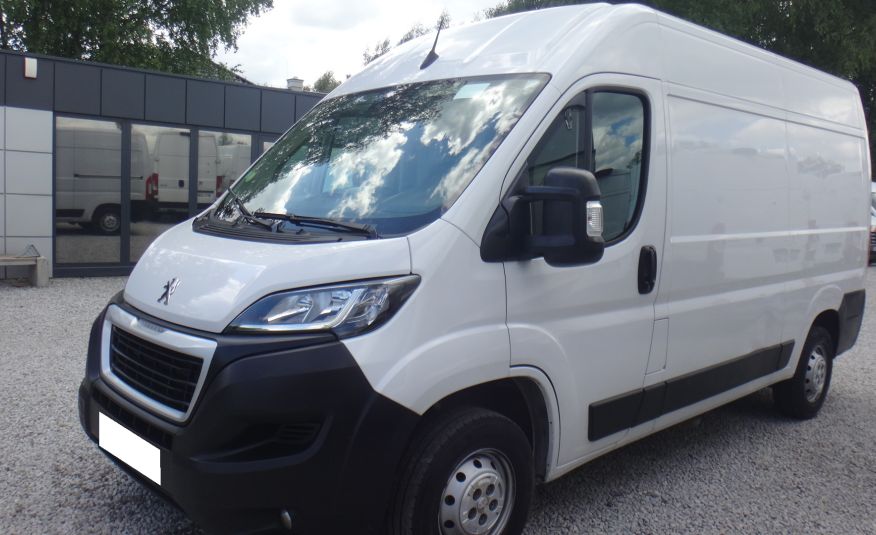 samochód dostawczy Peugeot zdjęcie 1