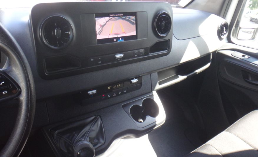 Mercedes LIFT SPRINTER L2H2 2022 klima kamera cofania LED tempomat 123tys km zdjęcie 11