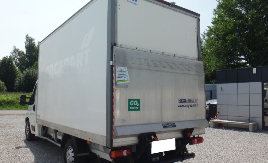Peugeot LIFT BOXER kontener z windą 500kg klima kamera cofania 130KM 2019rok