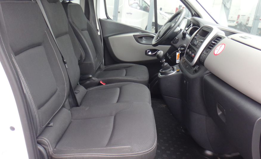 Renault TRAFIC L1H1 2019 klima pdc tempomat 2xdrzwi boczne 125KM zdjęcie 11