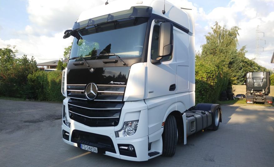 Mercedes Actros zdjęcie 1