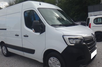 Renault MASTER IV ŁADNY 12/2019 klima pdc LED tempomat 147tys km regały półki