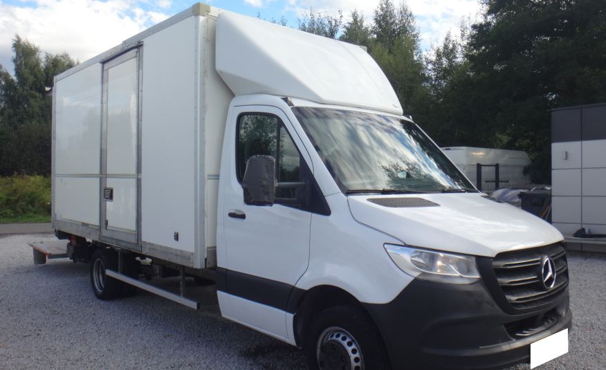 Mercedes SPRINTER 515 kontener z windą 750kg drzwi boczne 2023rok klima kamera cofania zdjęcie 