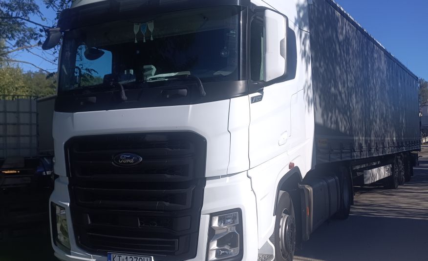 Ford F-MAX zdjęcie 1