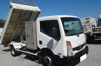 Nissan CABSTAR wywrotka duży kiper 330cm +skrzynia narzędziowa bliźniacze koła