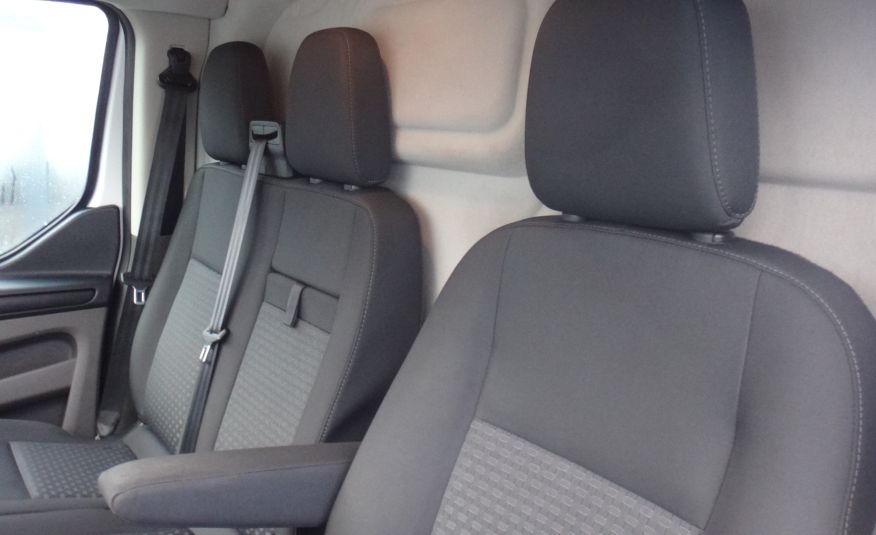 Ford LIFT TRANSIT CUSTOM L1H1 klima LED navi kamera cofania pdcx2 ładny 2020rok zdjęcie 8