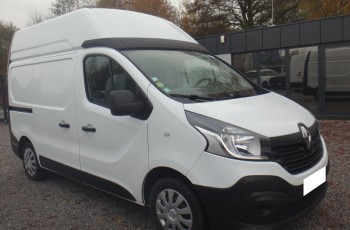 Renault TRAFIC L1H2 2019rok klma tempomat pdc telefon 125KM regały półki
