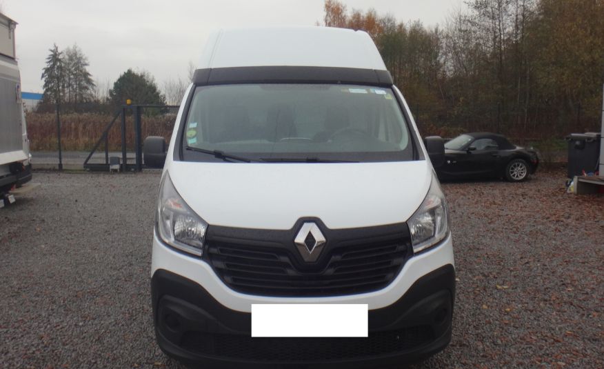 Renault TRAFIC L1H2 2019rok klma tempomat pdc telefon 125KM regały półki zdjęcie 2