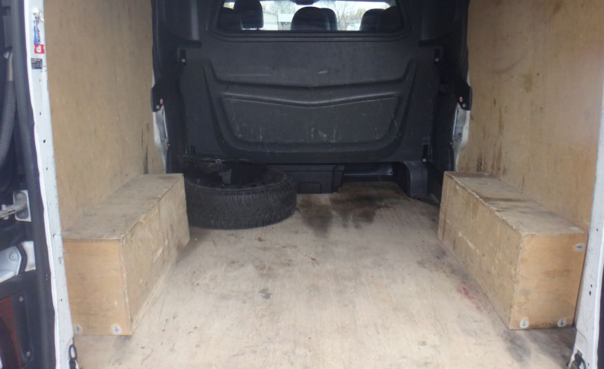 Renault LIFT TRAFCI L2H1 LONG brygadówka doka dubel kabina 6-osób 2019 klima navi LED bagażnik z drabinką zdjęcie 8