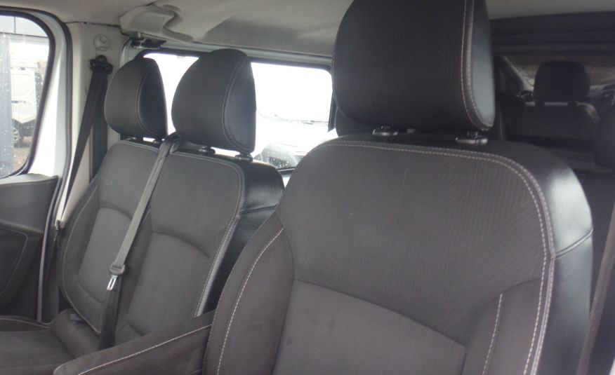 Renault LIFT TRAFCI L2H1 LONG brygadówka doka dubel kabina 6-osób 2019 klima navi LED bagażnik z drabinką zdjęcie 9