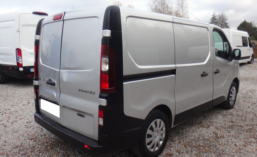 Renault TRAFIC LIFT L1H1 2020 klima LED pdc tempomat srebrny metalik zdjęcie 5