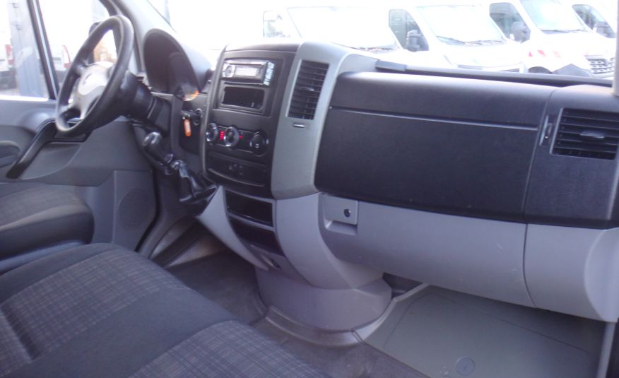 Mercedes SPRINTER 311 L2H2 2018rok klima bagażnik z drabiną regały półki zdjęcie 8