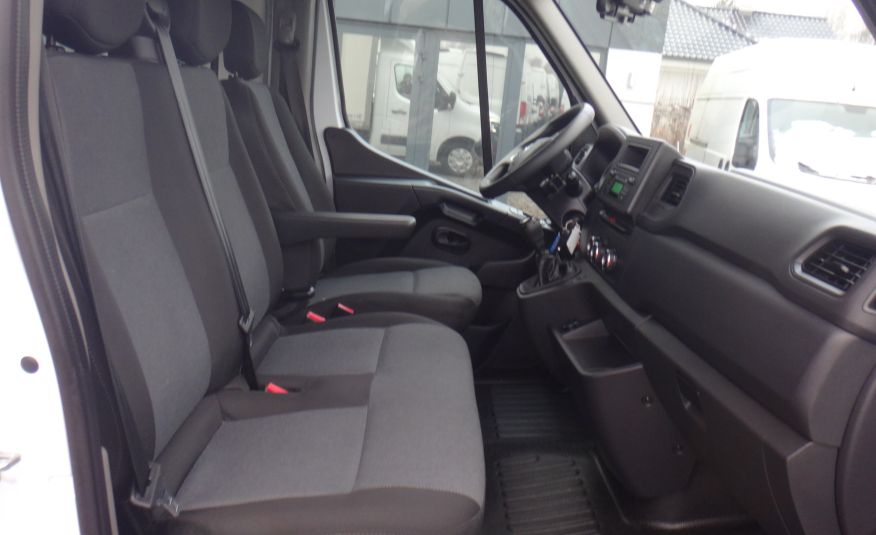 Renault MASTER IV kontener z windą 750kg 2023rok klima LED tempomat drzwi boczne zdjęcie 8