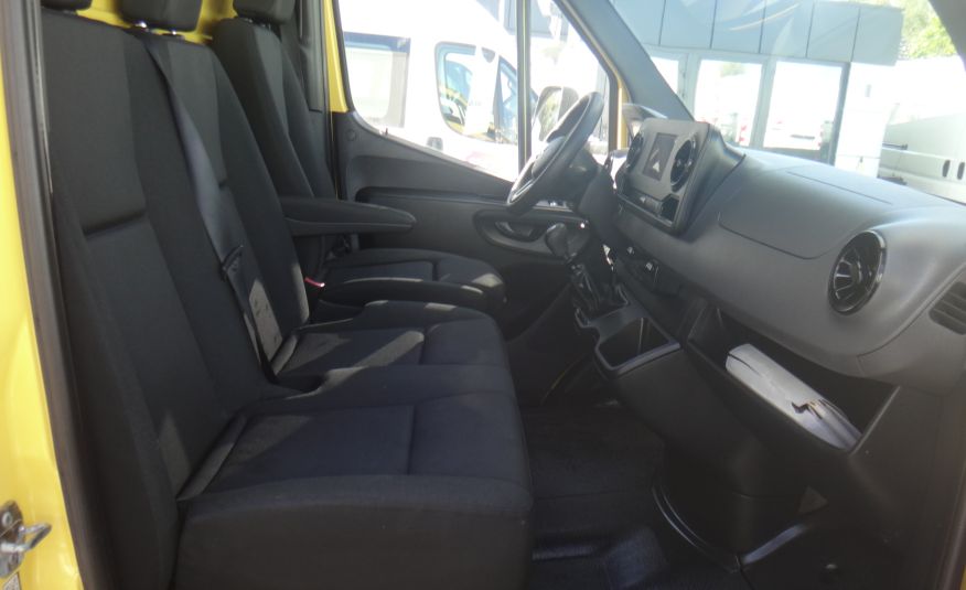 Mercedes LIFT SPRINTER 316 kontener + winda 750kg + drzwi boczne klima navi 163KM zdjęcie 9