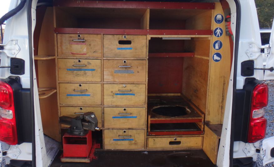 Toyota PROACE LONG L3H1 2020 klima pdc 2xdrzwi boczne 120KM ŁADNY półki regały zdjęcie 7