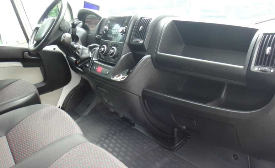Peugeot LIFT BOXER brygadówka doka dubel kabina 7-os 2018rok klima 121tys km zdjęcie 9