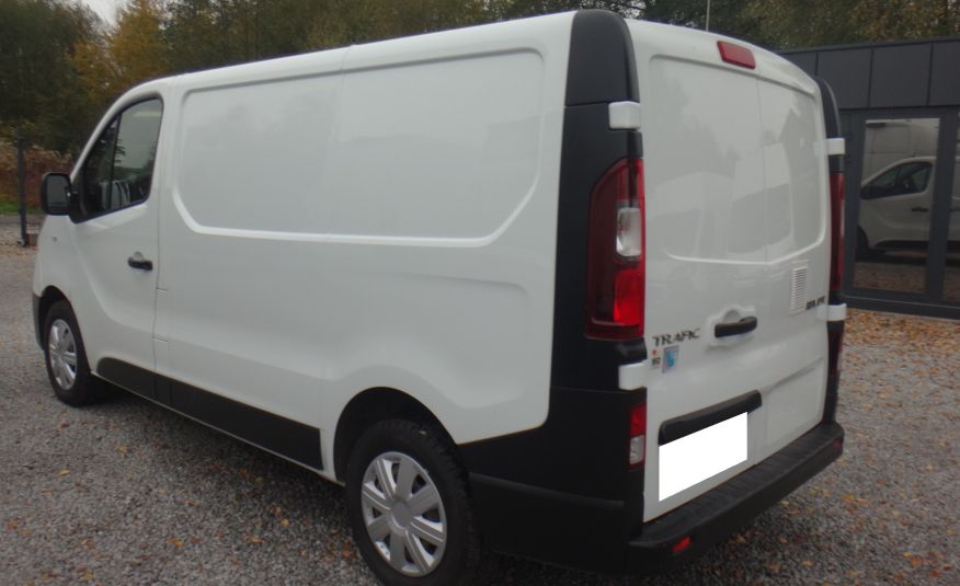 Renault LIFT TRAFIC L1H1 2020 klima LED tempomat pdc ładna zabudowa 2.0dCi 120KM zdjęcie 4