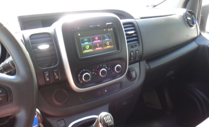 Renault TRAFIC L2H1 LONG 2020 klima LED pdc tempomat 140tys km 2.0dCi 120KM zdjęcie 11