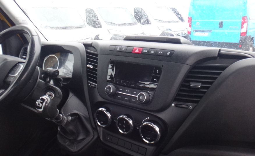 Iveco 35S18 3.0 180KM autolaweta pomoc drogowa 2021rok klima 3500na haku zdjęcie 9