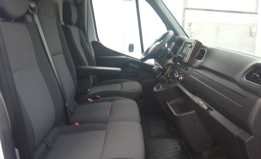 Renault MASTER IV L3H2 MAX 2020 klima pdc LED navi tempomat ładna zabudowa + rampa 400lg zdjęcie 12