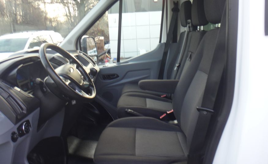 Ford TRANSIT MK8 kontener z windą 750kg ŁADNY klima bliźniacze koła 170KM zdjęcie 13