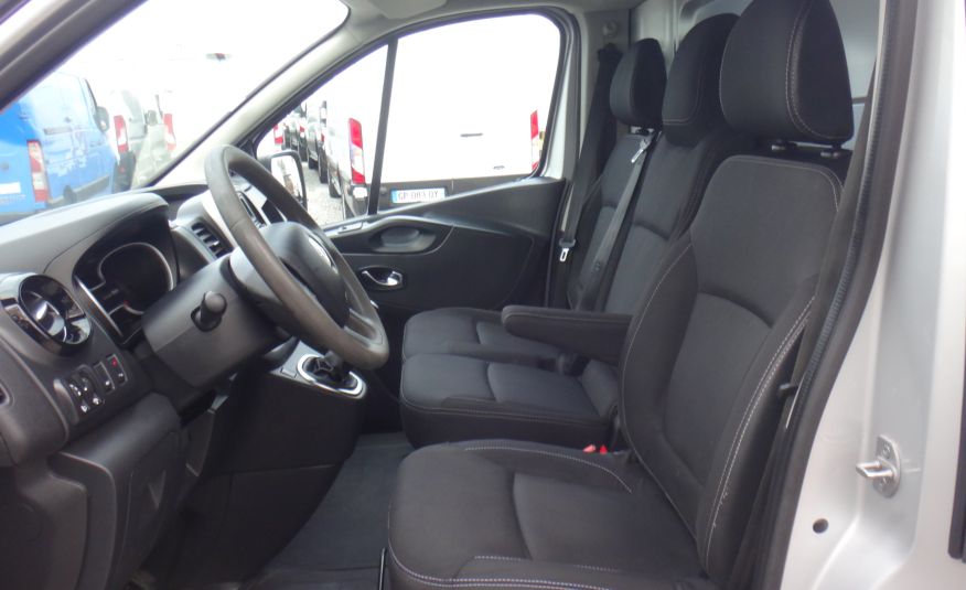 Renault LIFT TRAFIC L1H1 2020 klima LED tampomat pdc telefon srebrny metlaik zdjęcie 10