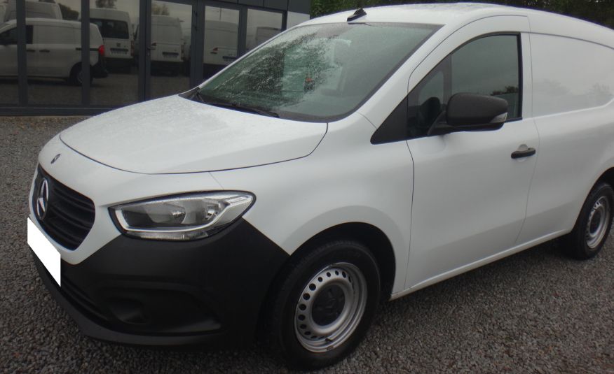 Mercedes CITAN 110 1.5dCi 95KM klima LED kamera cofania navi LED tempomat regały półki